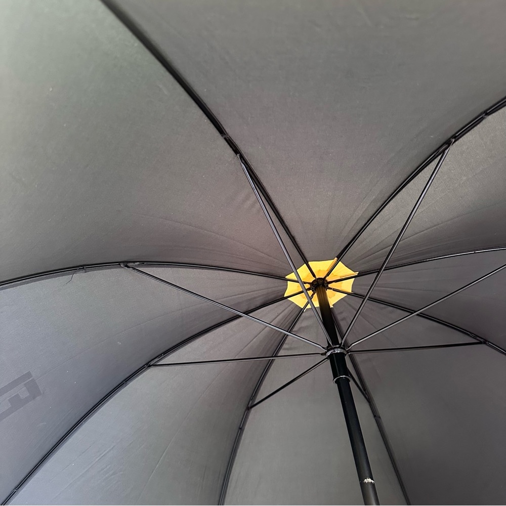 Fendi Parfumes Gold & Black Vintage Large Rain Umbrella - Picture 11 of 17